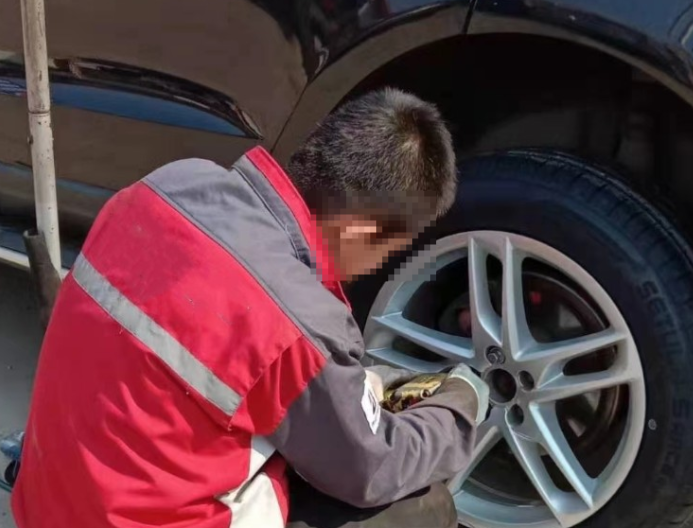 保定汽车现场快修电话